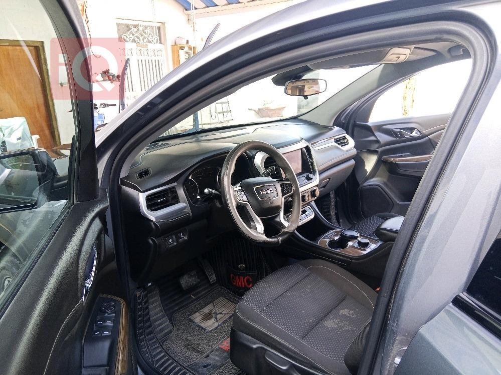 جي ام سي اكاديا